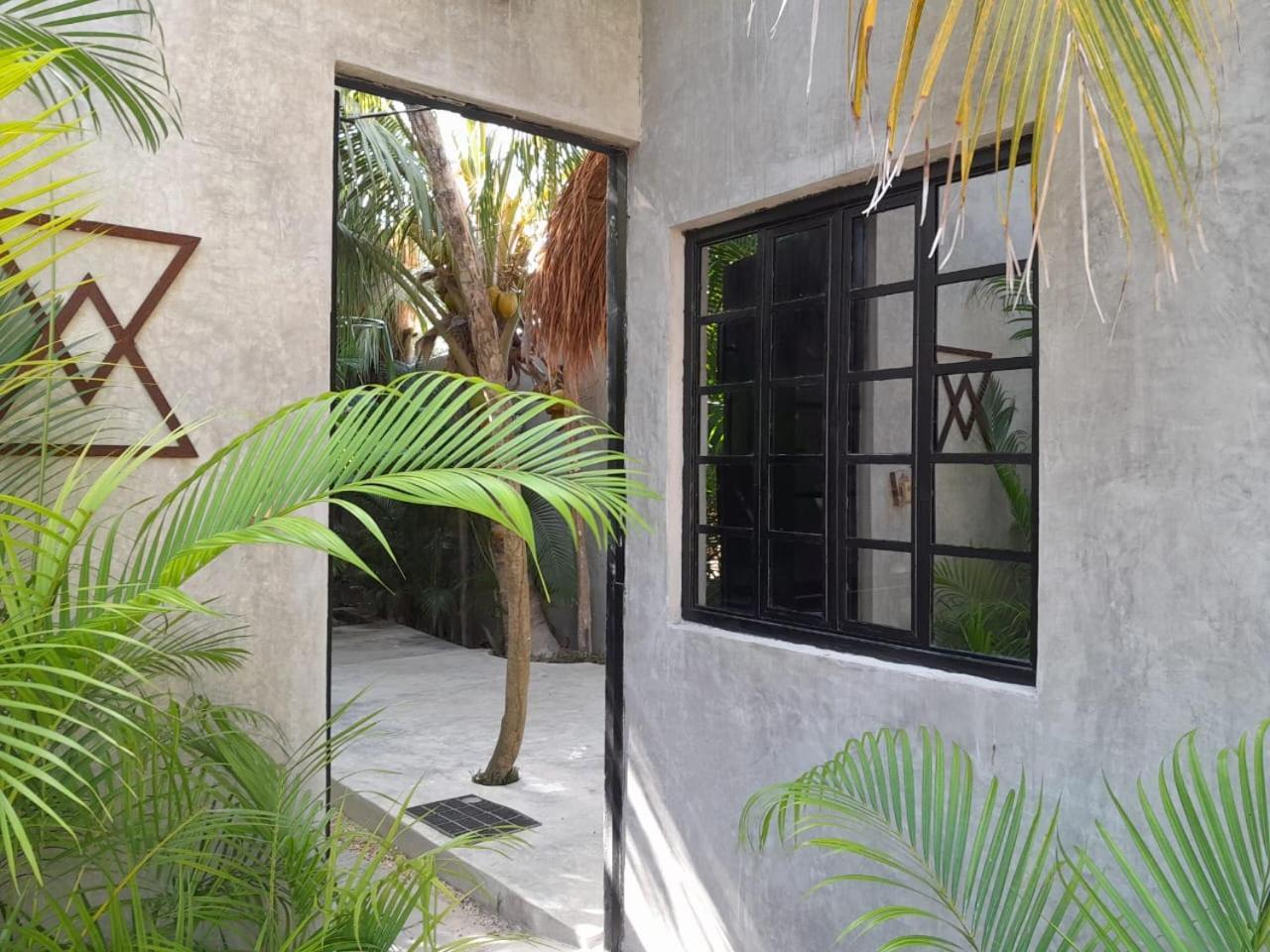 Amor Rooms Tulum Pueblo Buitenkant foto